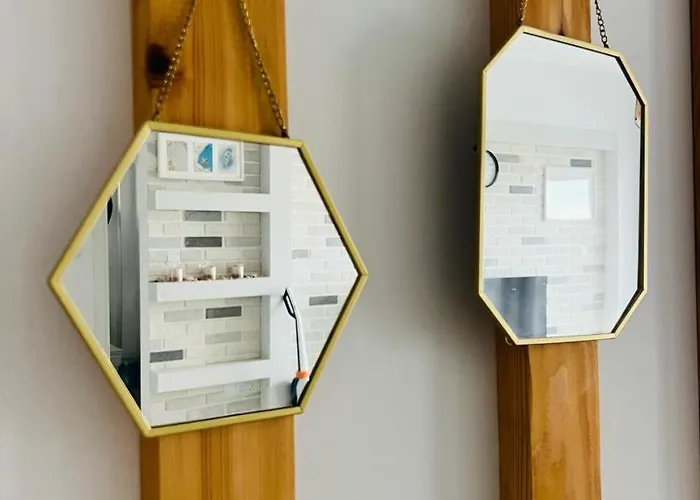 Διαμέρισμα Two-roomed Flat, Caesar